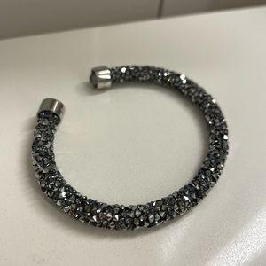 Swarovski Crystaldust cuff bracelet Dark Silver Stainless steel